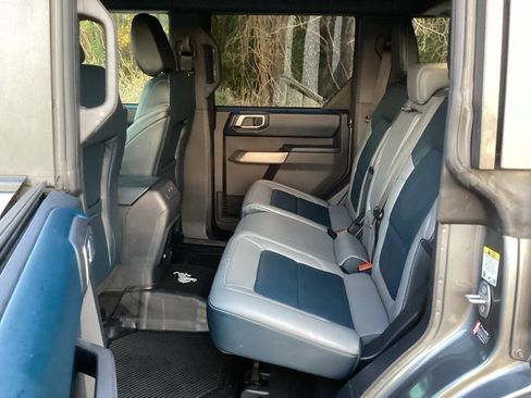 Used 2022 Ford Bronco Outer Banks image 39