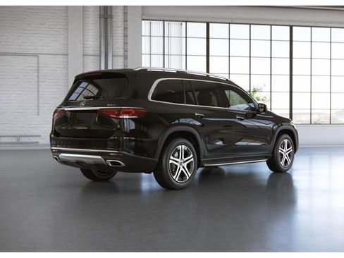 Used 2023 Mercedes-Benz GLS 450 4MATIC image 22