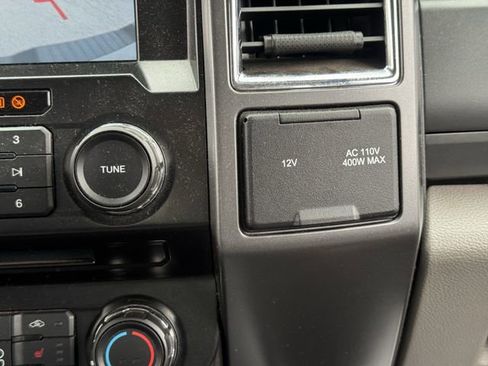 Used 2017 Ford F250 XLT w/ XLT Premium Package image 19