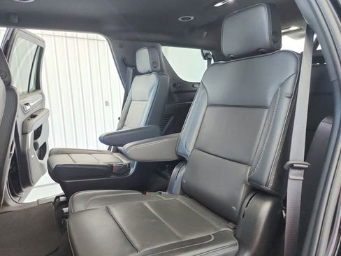 Used 2024 GMC Yukon Denali RWD image 40