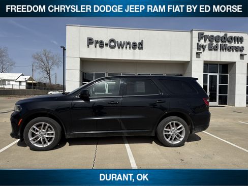 Used 2023 Dodge Durango GT image 2