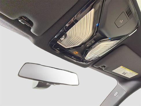 Certified 2025 BMW i4 xDrive40i w/ Premium Package image 20