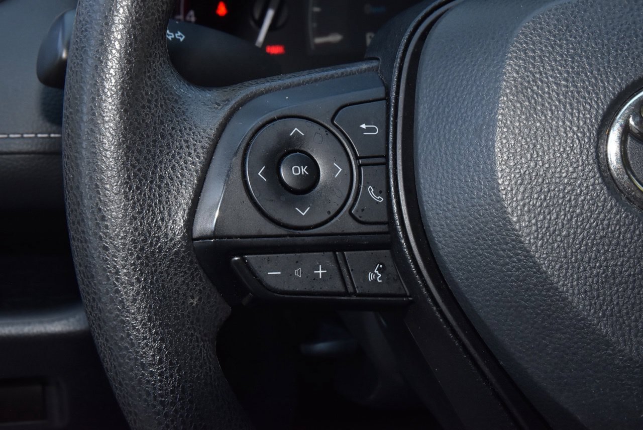 Used 2025 Toyota RAV4 XLE AWD/4WD image 23