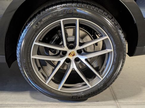 New 2026 Porsche Macan image 15