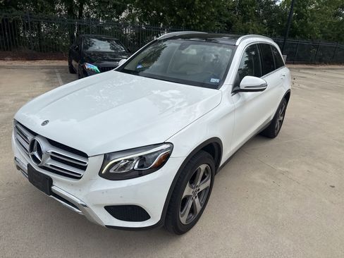 Certified 2019 Mercedes-Benz GLC 300 image 8