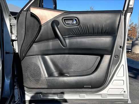 Used 2023 Nissan Armada SL image 23