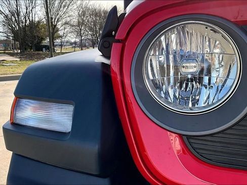 New 2026 Jeep Wrangler Unlimited Sport image 19