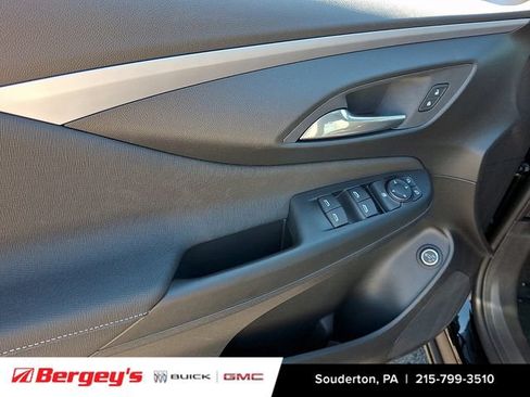 New 2026 Buick Envista Preferred w/ Convenience I Package FWD image 9