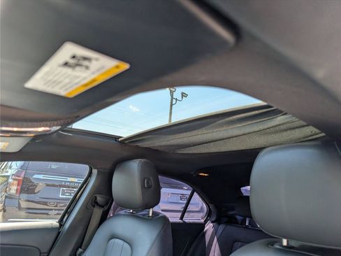 Used 2019 Mercedes-Benz A 220 4MATIC image 11