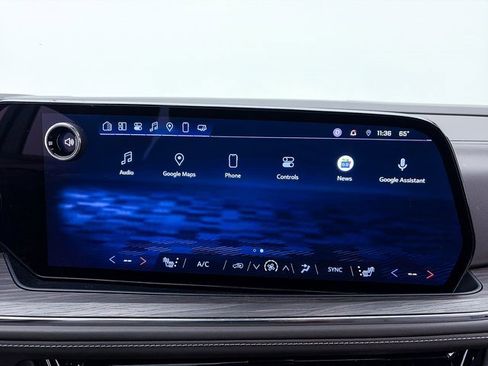 Used 2025 Chevrolet Tahoe Z71 w/ Comfort Package image 24