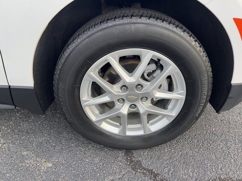 Used 2022 Chevrolet Equinox LS w/ LS Convenience Package image 10