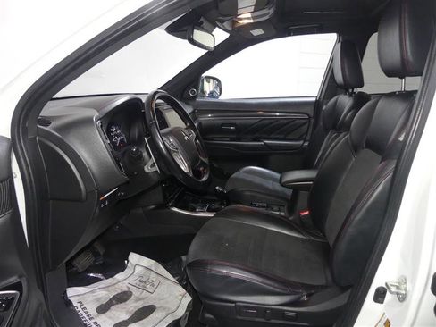 Used 2022 Mitsubishi Outlander SEL AWD/4WD image 21