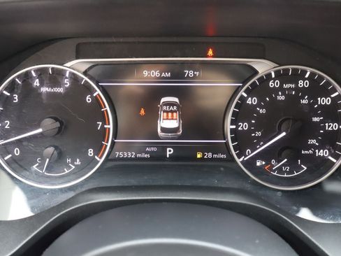 Used 2023 Nissan Rogue S AWD/4WD image 9