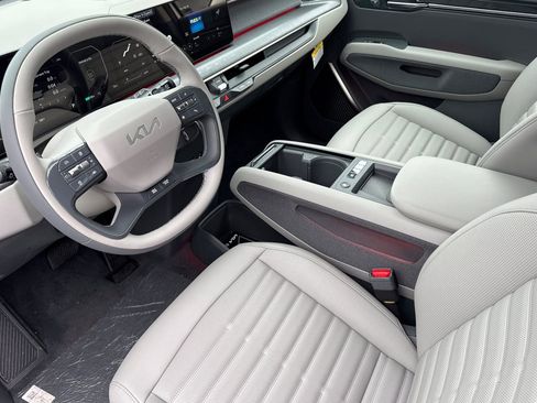 New 2026 Kia EV9 Land image 10