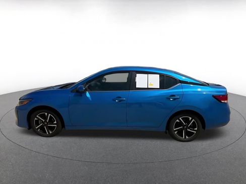 Used 2025 Nissan Sentra SV FWD image 7