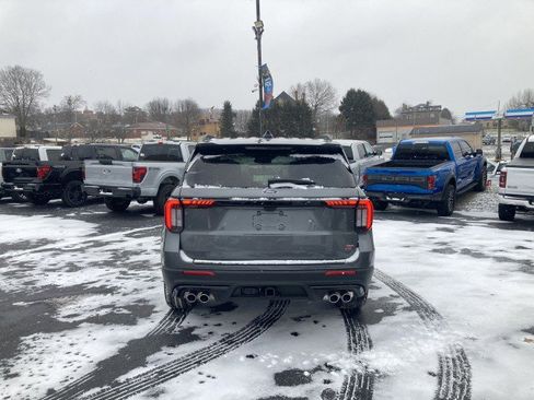 New 2026 Ford Explorer ST w/ Sun And Sound Package image 5