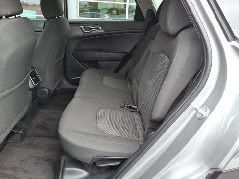 Used 2023 Kia Sportage LX FWD image 9
