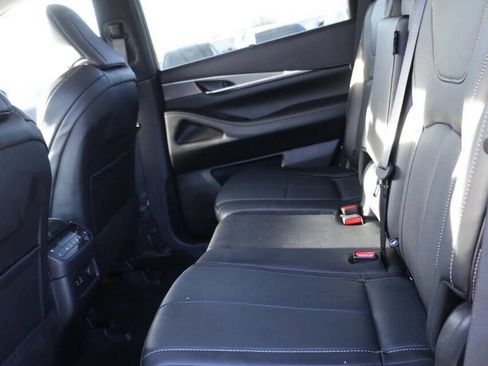 Used 2024 INFINITI QX60 Luxe image 18