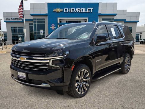 Used 2023 Chevrolet Tahoe LT w/ Luxury Package AWD/4WD image 1