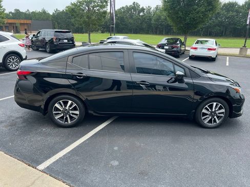 Used 2023 Nissan Versa SV w/ Trunk Package FWD image 5
