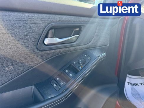 Used 2021 Nissan Rogue SV image 13