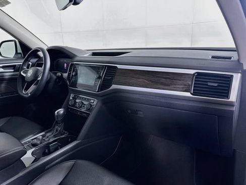 Certified 2023 Volkswagen Atlas SE w/ Black Wheel Package AWD/4WD image 29