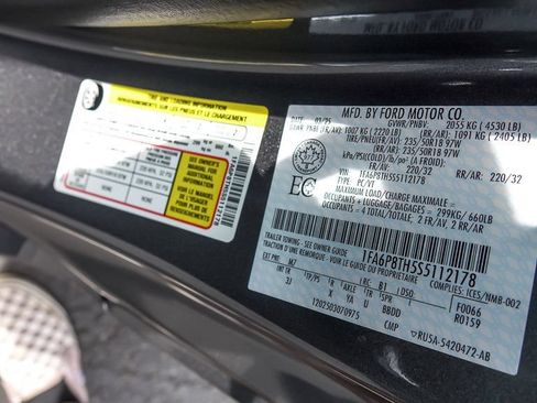 Used 2025 Ford Mustang Premium RWD image 26