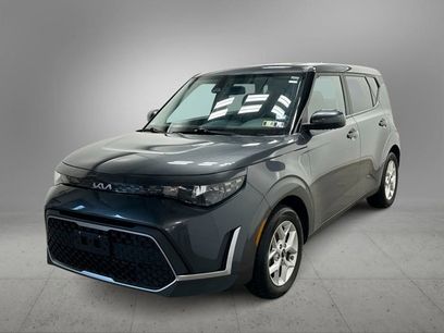 Used 2023 Kia Soul LX w/ Option Group 015