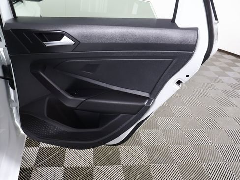 Used 2024 Volkswagen Jetta SE image 23