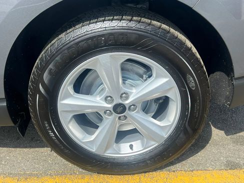 Used 2023 Ford Edge SE AWD/4WD image 11