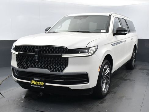 New 2025 Lincoln Navigator L Reserve image 1