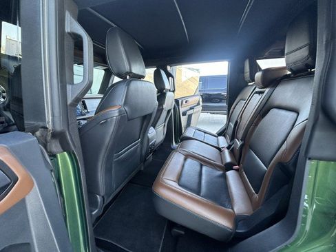 Used 2024 Ford Bronco Outer Banks image 18