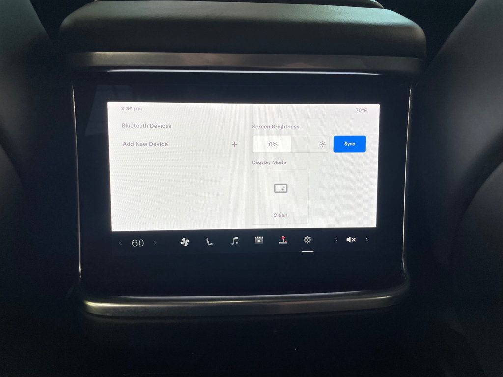 Used 2022 Tesla Model X AWD/4WD image 25