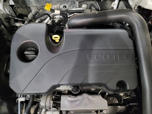 Used 2023 GMC Terrain SLE image 30