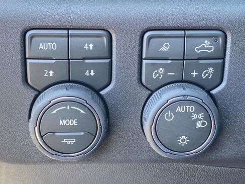 New 2026 Chevrolet Silverado 1500 LT w/ Z71 Off-Road Package AWD/4WD image 16