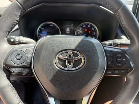 Used 2021 Toyota RAV4 XLE w/ Convenience Package AWD/4WD image 36