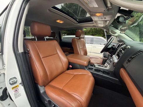 Used 2012 Toyota Tundra Limited w/ Memory Pkg AWD/4WD image 16