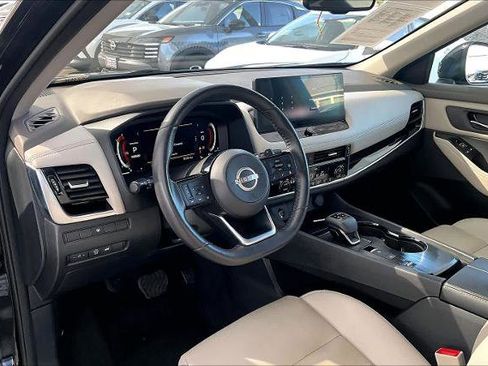 Certified 2024 Nissan Rogue SL w/ SL Premium Package image 17