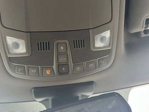 Used 2019 Ford F250 Lariat w/ Lariat Ultimate Package AWD/4WD image 25