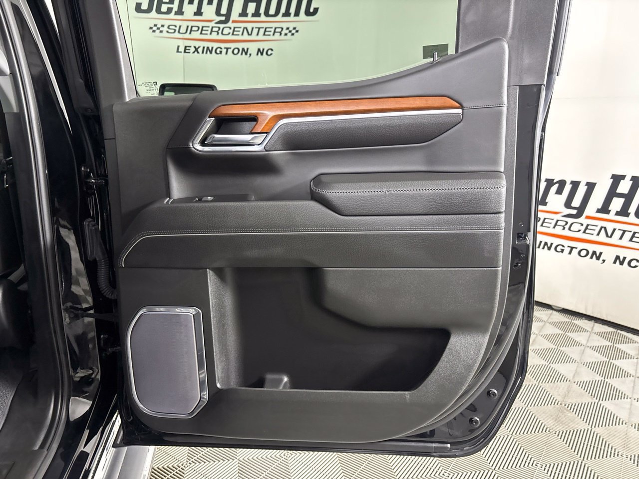 Used 2023 GMC Sierra 1500 Denali AWD/4WD image 29