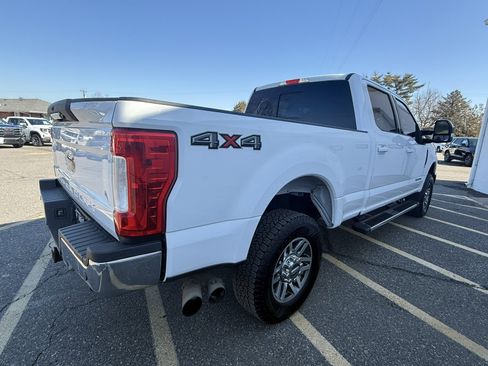 Used 2019 Ford F250 Lariat w/ Lariat Value Package image 2