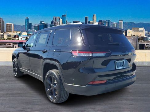 New 2025 Jeep Grand Cherokee L Altitude image 5