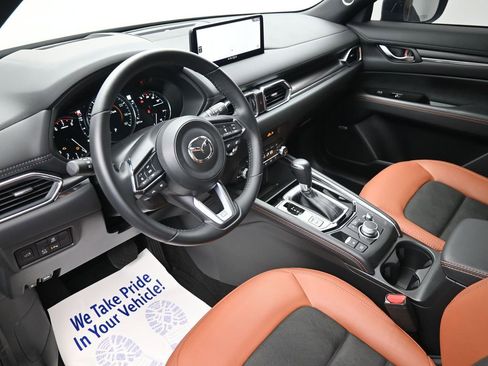 Used 2025 MAZDA CX-5 Carbon Edition image 16