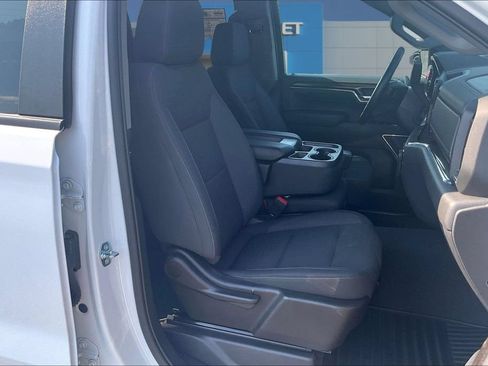 Used 2023 Chevrolet Silverado 1500 LT AWD/4WD image 29