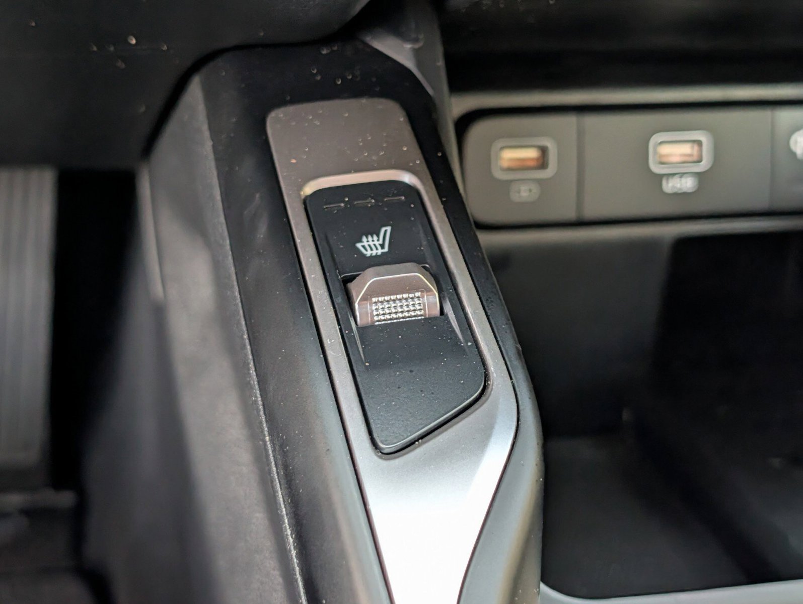 Used 2023 Kia Sorento EX AWD/4WD image 9