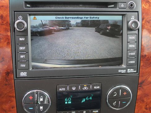Used 2011 Chevrolet Tahoe LT AWD/4WD image 38