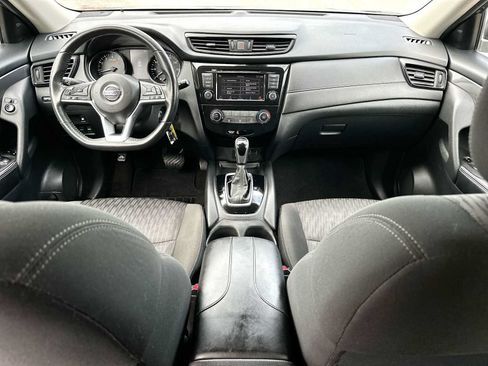 Used 2019 Nissan Rogue S w/ Special Edition Package FWD image 25