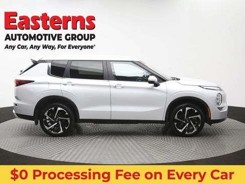 Used 2024 Mitsubishi Outlander SE AWD/4WD image 44
