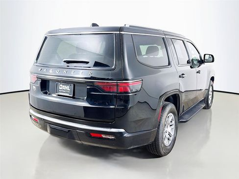 Used 2024 Jeep Wagoneer 4WD w/ Convenience Group I image 13