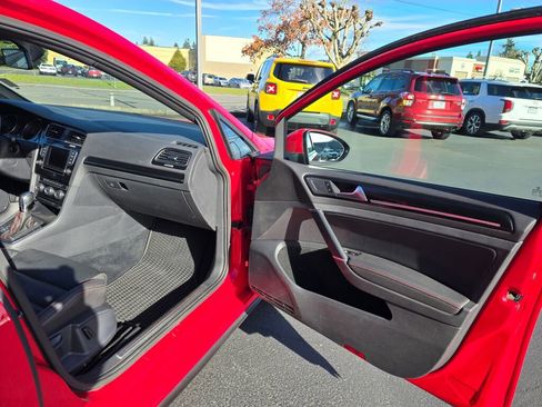 Used 2015 Volkswagen GTI Autobahn image 10